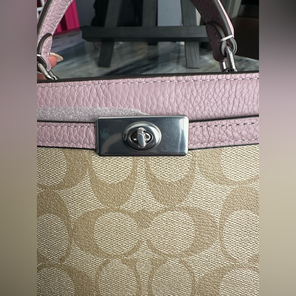 COACH Mini Lane with matching wallet NWOT - Picture 3 of 10